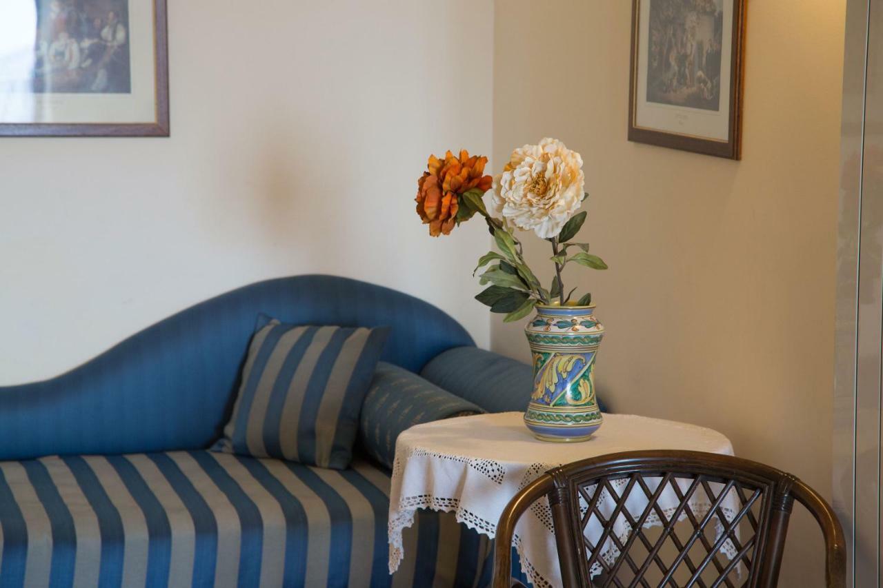Pigna D'Oro Country Hotel Santo Stefano Quisquina Eksteriør billede