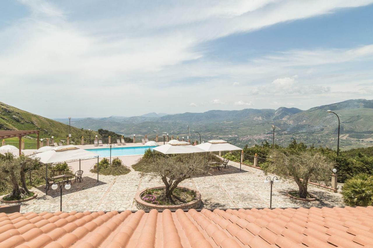 Pigna D'Oro Country Hotel Santo Stefano Quisquina Eksteriør billede