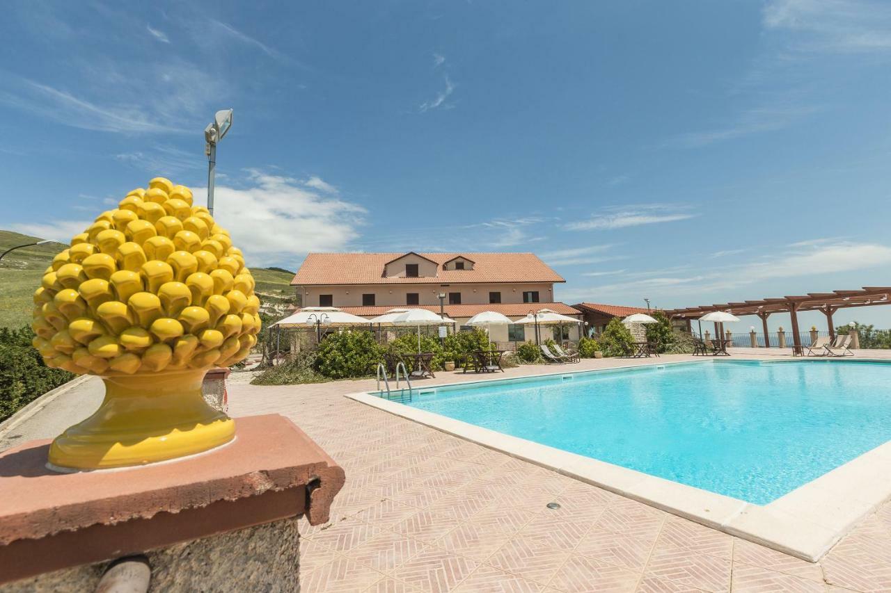Pigna D'Oro Country Hotel Santo Stefano Quisquina Eksteriør billede